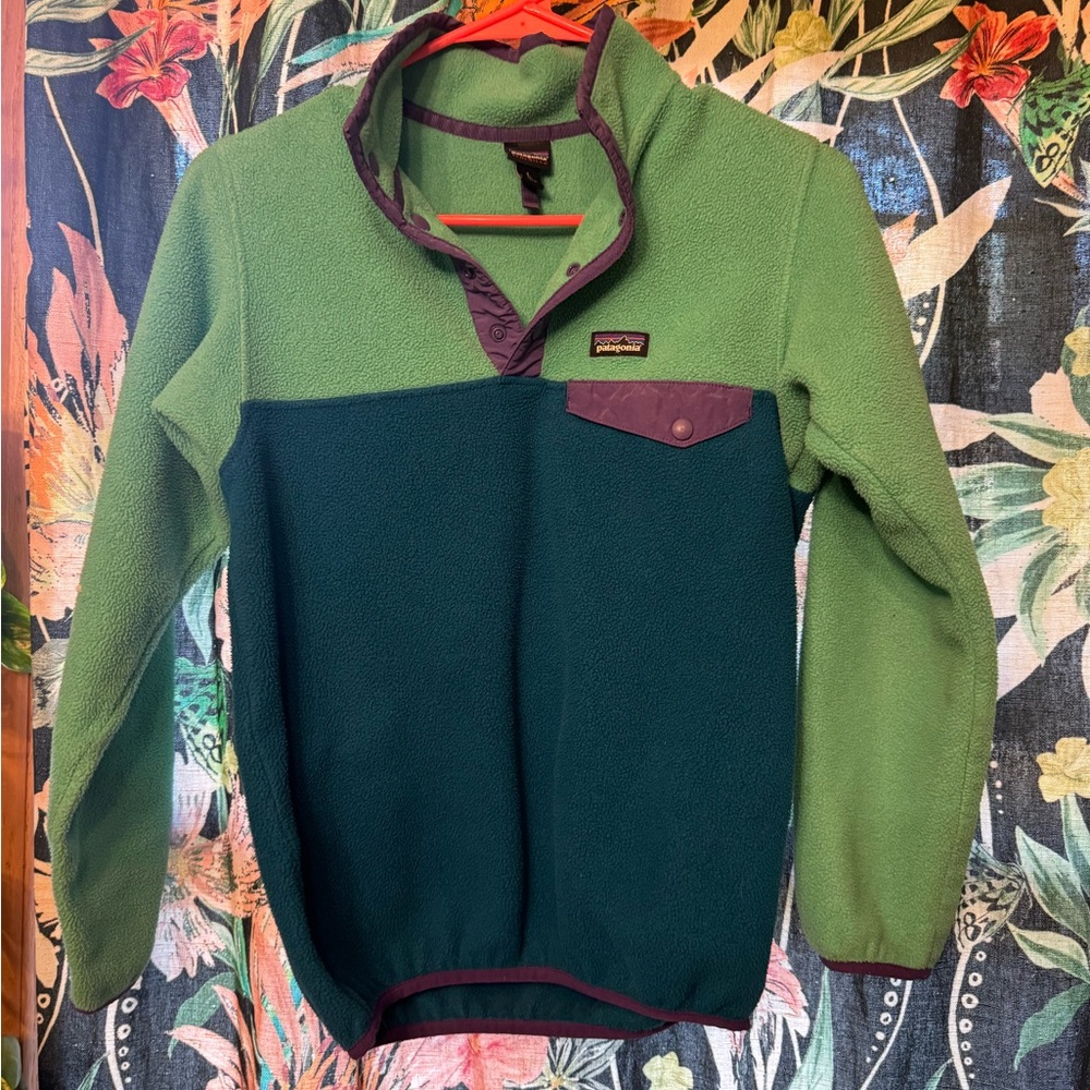 Girls Synchilla fleece pullover